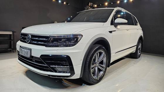 VOLKSWAGEN TIGUAN 2.0 350 TSI GASOLINA ALLSPACE R-LINE 4MOTION DSG VOLKSWAGEN TIGUAN 2.0 350 TSI GASOLINA ALLSPACE R-LINE 4MOTION DSG